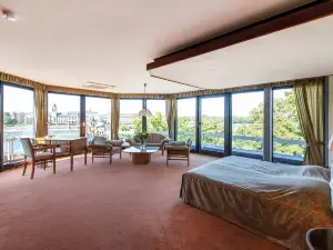 Diehls Hotel