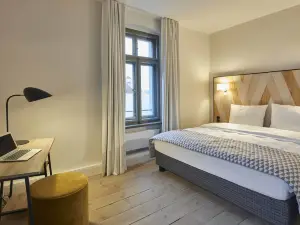 Vias Appartements Und Ferienwohnungen