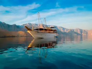 Rubba Luxury Yatch