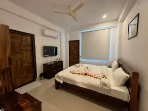 Mayoor Hotel