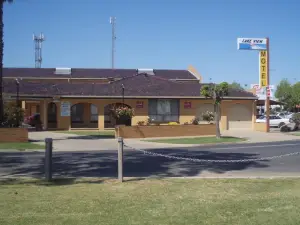 Lakeview Motel