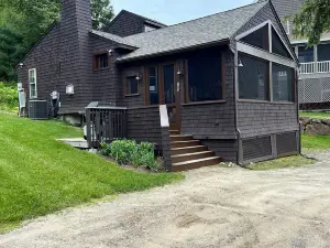 Newfound Lake Bristol, NH Lakefront Cottage