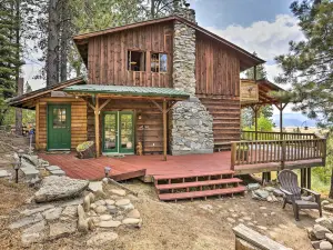 Peaceful Cabin w/ Mtn + River Views, Fire Pit
