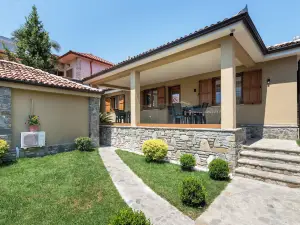 Villa Zoi A Stay to Remember Guesthouse in Elbasan Castle I Via Egnatia I Old Town