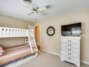 Anderson Retreat Private Hot Tub and Kayaks!