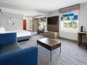 Holiday Inn Express & Suites WILLIAMSBURG by IHG