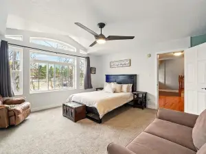 Tremendous 7-bedroom house with large movie and game room in Nibley