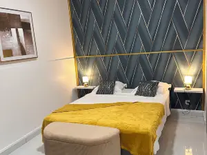 사이러스 호텔-하우스