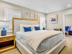 Haley's at Anna Maria Island Inn