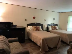 The Pines Motel
