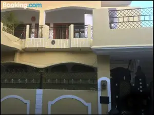 Comfort Villa HomeStay