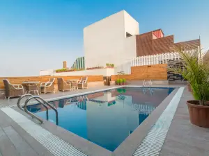 Costa Riviera Hotel