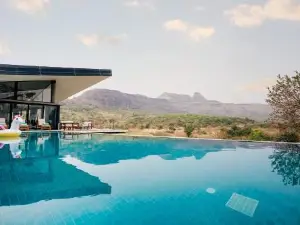 LohonoStays Villa Trisara