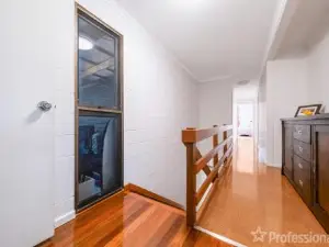 Rocky Retreat At Emu Park