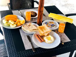 Himeyn Beach Retreat