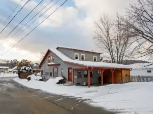 Park your car and ATV/Snowmobile from the door!!