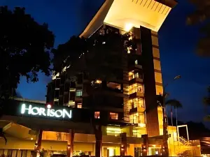 Horison Ultima Makassar