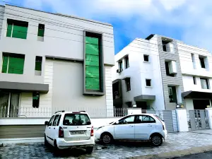 Hotel Kanishk