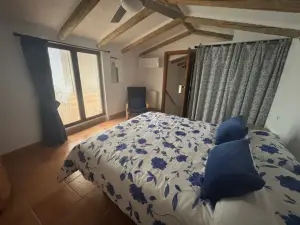 Casa Aurora is a cozy 2-person house in Mures, Spain, with a charming, tradition