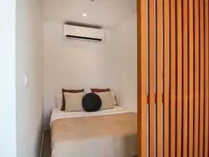 Phaedrus Living: Seaside Luxury Flat Harbour 110