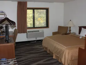 Boarders Inn and Suites by Cobblestone Hotels - Ripon
