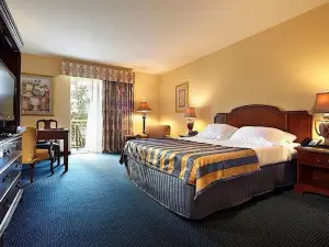 Trianon Bonita Bay Hotel