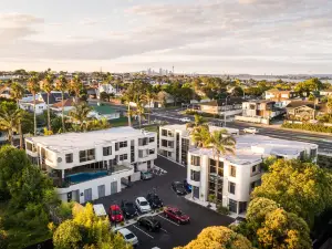 Carnmore Hotel Takapuna