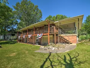 Waterfront Tennessee Home on Kentucky Lake w/ Deck