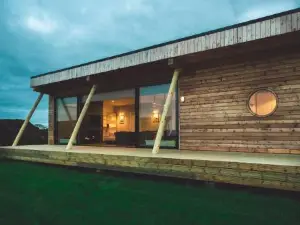 Jog Lodge - 3 Bed Sea-View