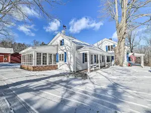 All Year-Round Retreat Near Windham Mountain