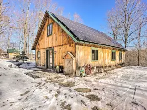 Charming Ludlow Studio - 8 Mi to Okemo Mtn!