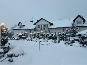 Motel Jaśminowy Dworek Człekówka 67 B