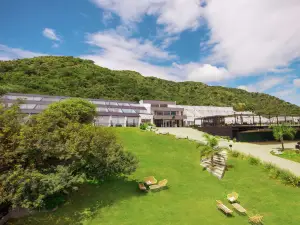 Pinares Panorama Suites, Spa & Convention Center