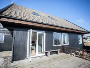 Lovely Apartments - 20 Min Walk from City Centre