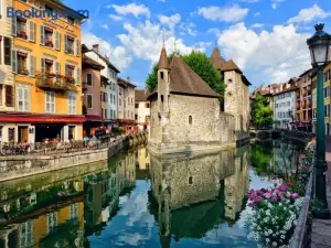Poisy t2 Terrasse Parking 5 Min d'Annecy