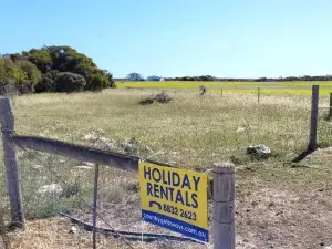 Sturt Bay Retreat