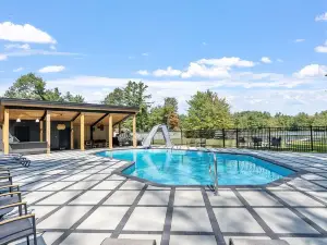 Amazing Lakefront property, Private Pool on Lake Monomonac at Tatum's Place