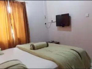 Gade Place Hotel
