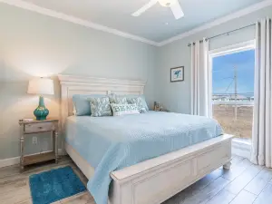 Spacious Gulf front home w/ spectacular sunrise & sunset views