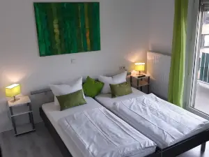 Ricks City Hotel 2