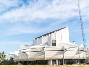 Days Inn by Wyndham Edmonton Downtown