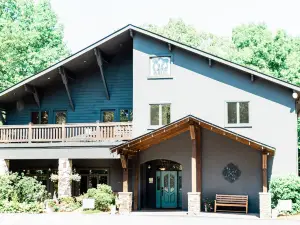 ซิลแวน วัลเลย์ ลอดจ์ & เซลลาร์