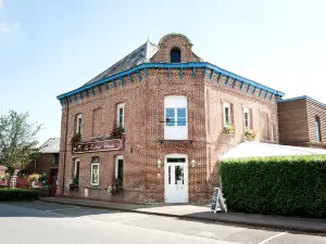 Logis Hotel Restaurant le Relais Fleuri