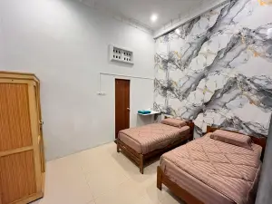 Penginapan Gedung Putih Syariah