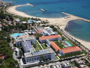 Estival ElDorado Resort