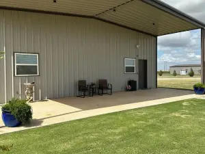 PRIVATE! 900 SF Charming & Spacious Barn-dominium Experience