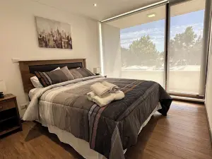 คาสเตลลอน 176 อพาร์ตโฮเทล