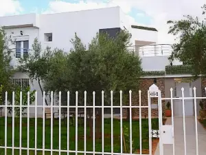 Dayas Villa