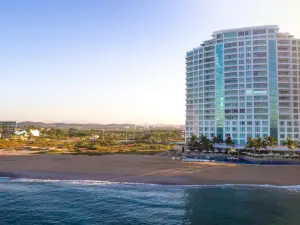 Park Royal Beach Mazatlán