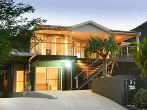 Hydeaway Bay Beach House